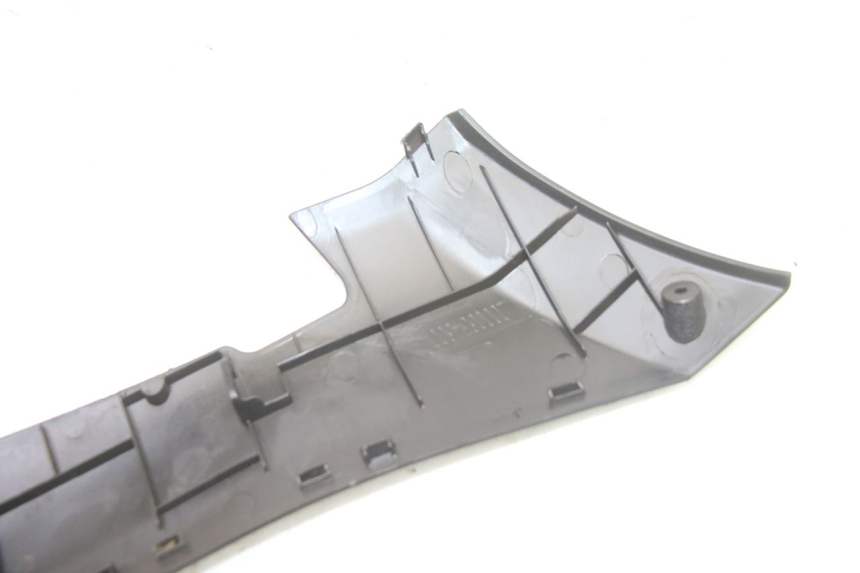 photo de LEFT LOWER FAIRING PEUGEOT KISBEE 2T 50 (2010 - 2017)