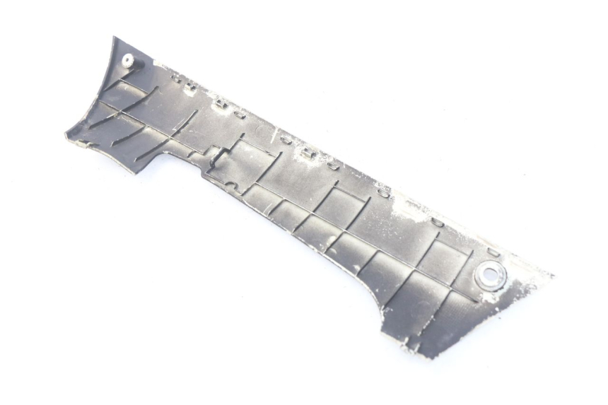 photo de LEFT LOWER FAIRING PEUGEOT KISBEE 4T 50 (2018 - 2022)