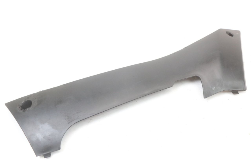 photo de LEFT LOWER FAIRING PEUGEOT KISBEE 4T 50 (2010 - 2017)