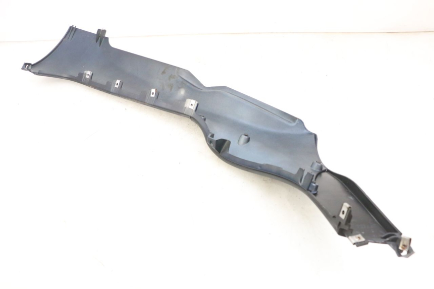 photo de LEFT BELLY PANEL PIAGGIO MP3 RL 250 (2007 - 2010) - Component detail