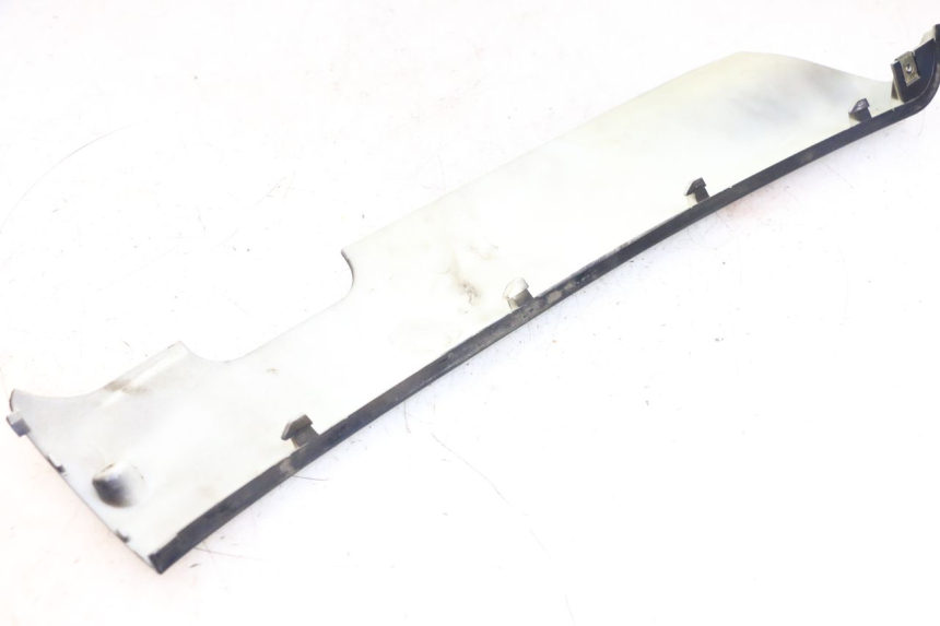 photo de LEFT BELLY PANEL JM MOTORS OLDIES GT 4T 50 (2018 - 2025) - Technical close-up