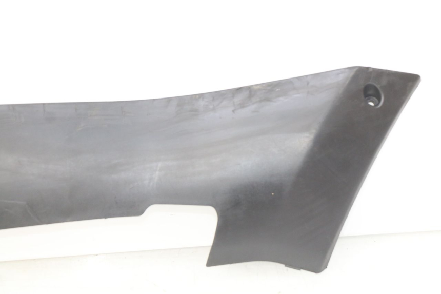 photo de LEFT LOWER FAIRING PEUGEOT KISBEE 4T 50 (2010 - 2017)