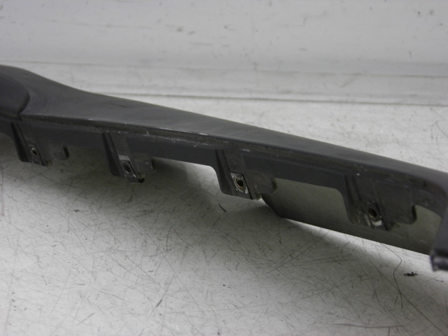 photo de LEFT LOWER FAIRING PIAGGIO MP3 125 (2006 - 2014)