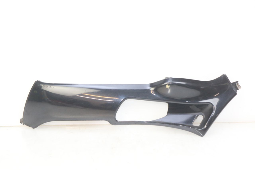 photo de LEFT LOWER FAIRING PIAGGIO X8 125 (2004 - 2007)