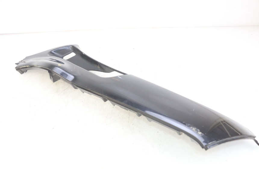 photo de LEFT LOWER FAIRING PIAGGIO X8 125 (2004 - 2007)