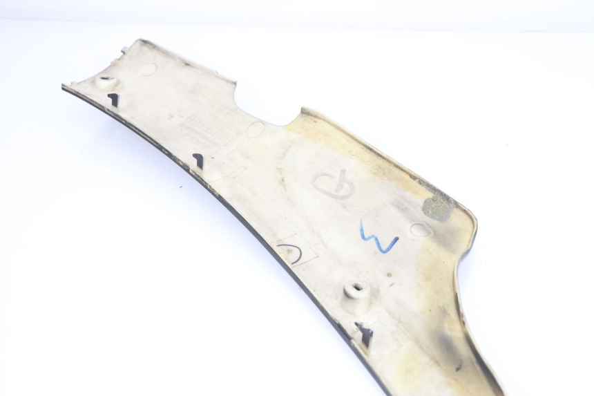 photo de LEFT BELLY PANEL ROADSIGN WALLABY 50 (2009 - 2014) - Alternative perspective