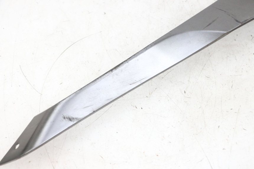 photo de LEFT BELLY PANEL YAMAHA TRICITY 300 (2020 - 2024) - Additional view of the item