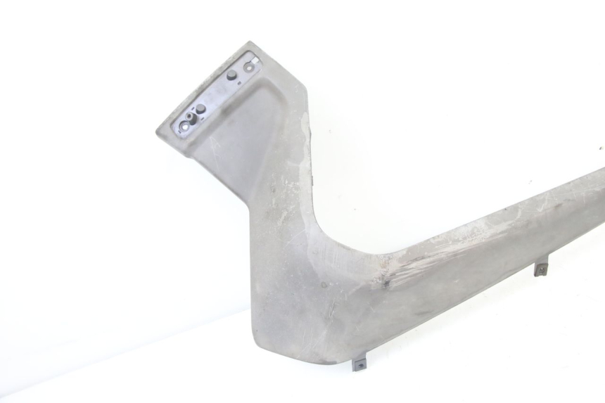 photo de LEFT LOWER FAIRING YAMAHA XMAX X-MAX 125 (2006 - 2009)