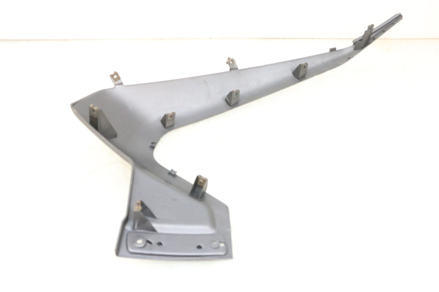 photo de LEFT LOWER FAIRING YAMAHA XMAX X-MAX 125 (2006 - 2009) - Alternative perspective