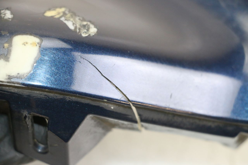 photo de LEFT LOWER FAIRING PIAGGIO XEVO - X EVO 125 (2007 - 2016) - Fixing points details