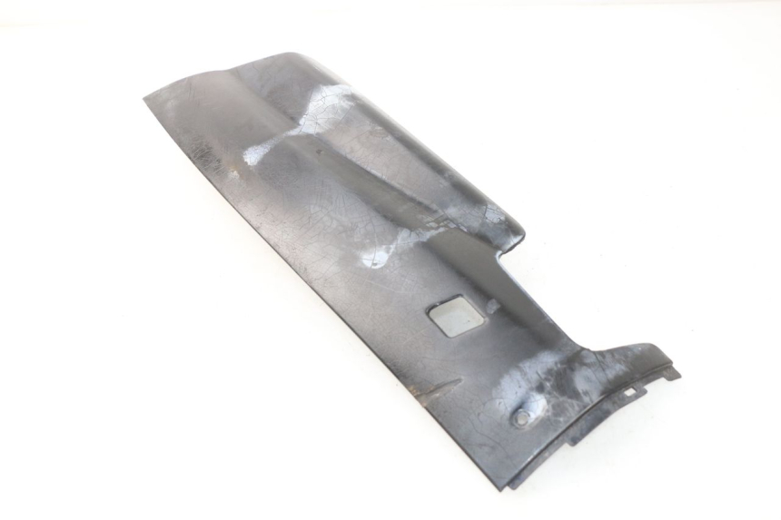photo de LEFT BELLY PANEL YAMAHA YP MAJESTY 125 (1998 - 2001)