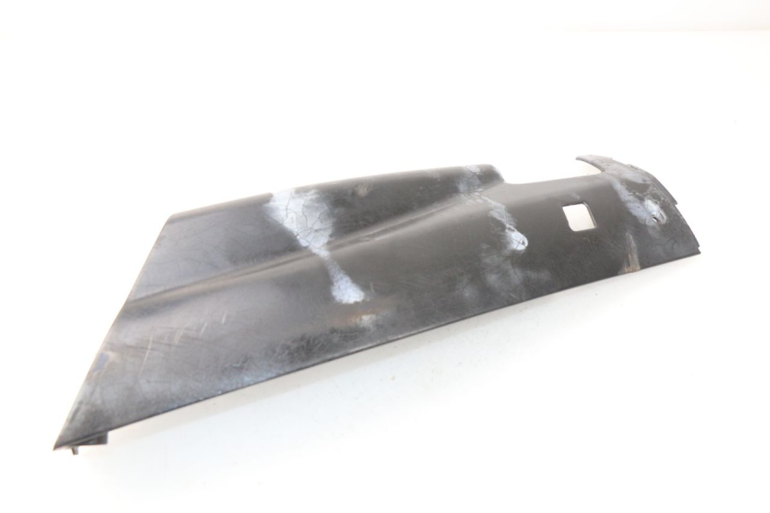 photo de LEFT BELLY PANEL YAMAHA YP MAJESTY 125 (1998 - 2001)