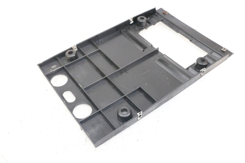 photo de LOWER PART OF THE BODY QUADRO 3D S 350 (2013 - 2018)