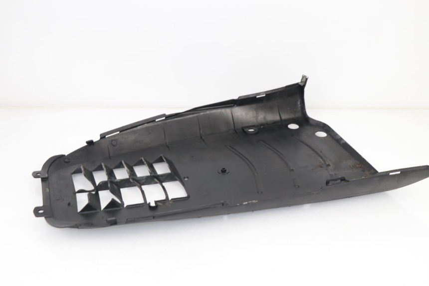 photo de LOWER PART OF THE BODY SUZUKI UH BURGMAN 125 (2002 - 2006)