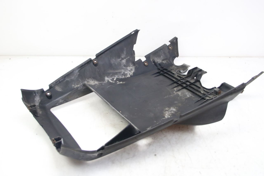 photo de LOWER FAIRING YAMAHA XMAX X-MAX 125 (2006 - 2009) - Surface and material condition