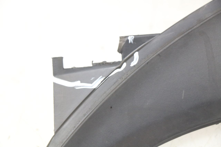 photo de LOWER PART OF THE BODY YAMAHA HW XENTER 125 (2011 - 2017)