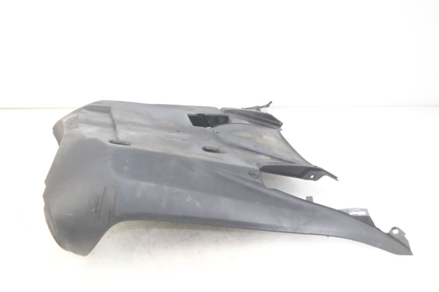 photo de LOWER PART OF THE BODY YAMAHA HW XENTER 125 (2011 - 2017)