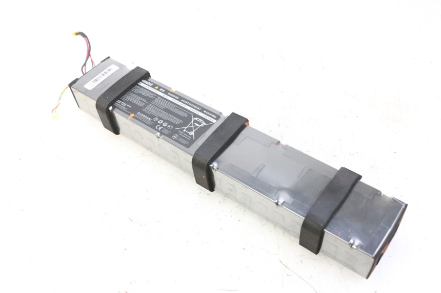 photo de BATTERY SEGWAY NINEBOT F40E 1