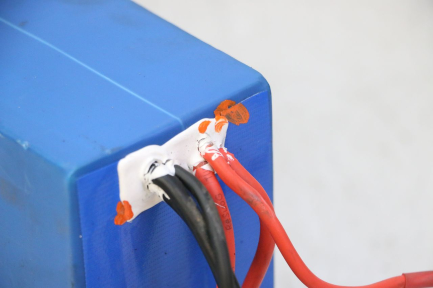 photo de BATTERY DUALTRON VICTOR LIMITED 1