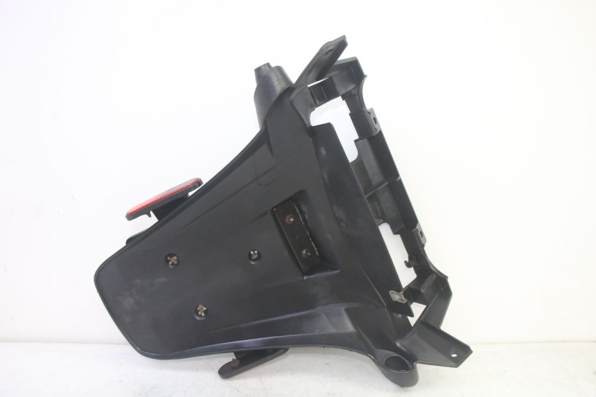 photo de MUD FLAP PIAGGIO MP3 HPE 350 (2018 - 2020) - Surface and material condition