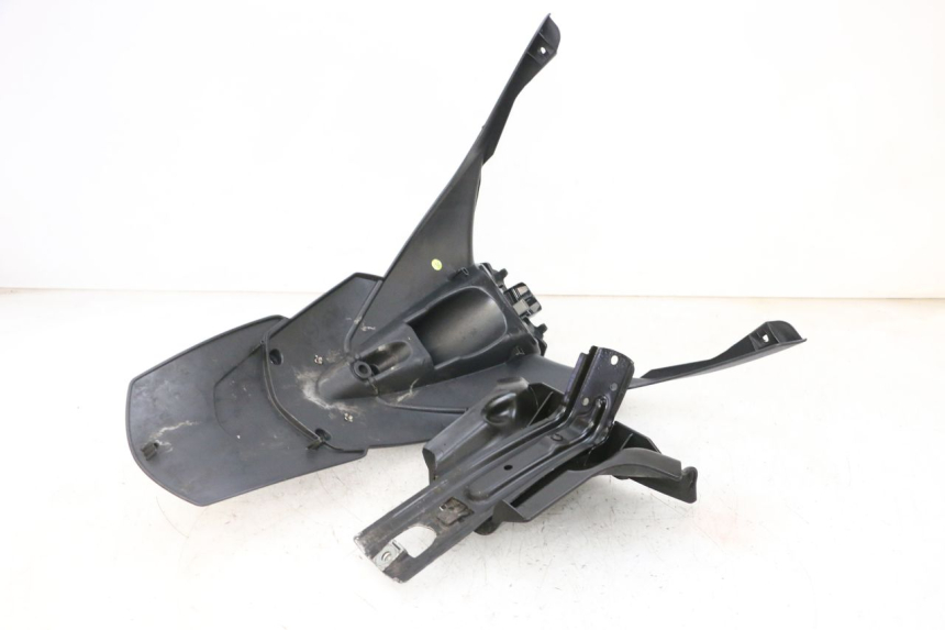 photo de MUD FLAP PIAGGIO MP3 HPE 300 (2019 - 2026) - Product overview