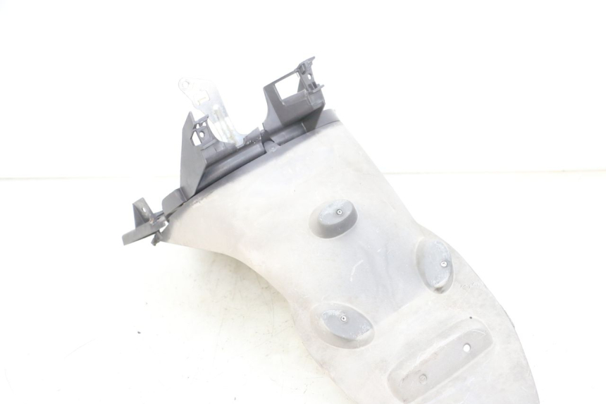 photo de MUD FLAP PEUGEOT VIVACITY 100 (1999 - 2008) - Component detail