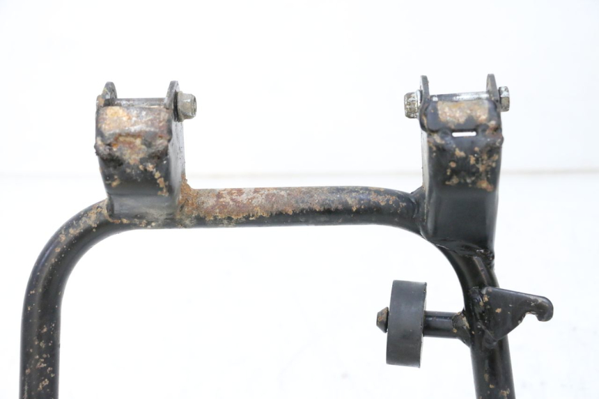 photo de CENTER STAND KYMCO AGILITY 4T 50 (2018 - 2022) - Fixing points details