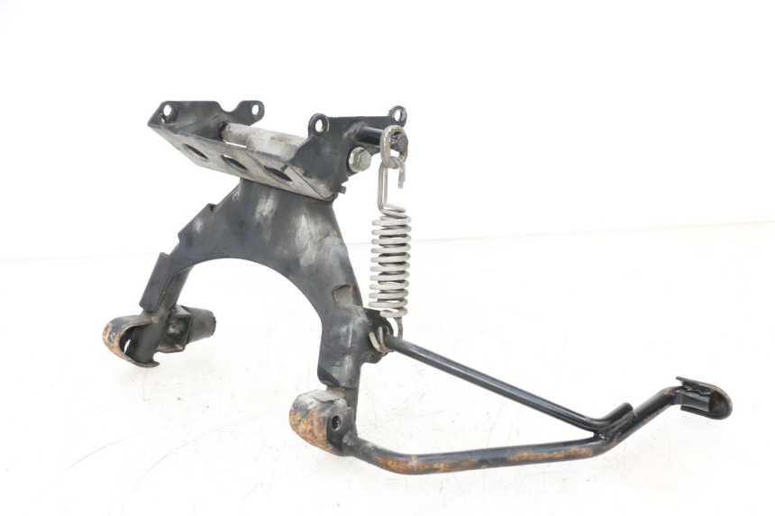 photo de MAIN STAND PEUGEOT SATELIS 125 (2013 - 2018) - Fixing points details