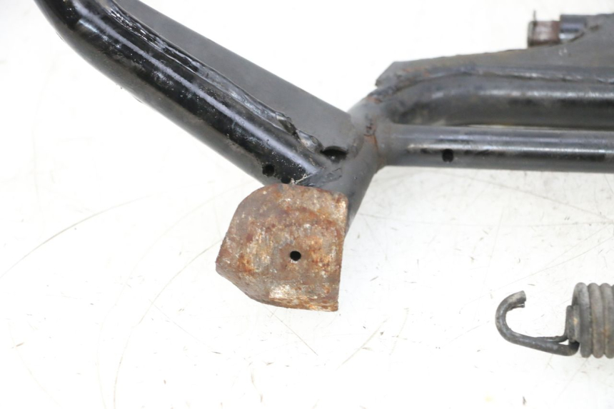 photo de CENTER STAND YAMAHA XMAX X-MAX 125 (2006 - 2009) - Alternative perspective