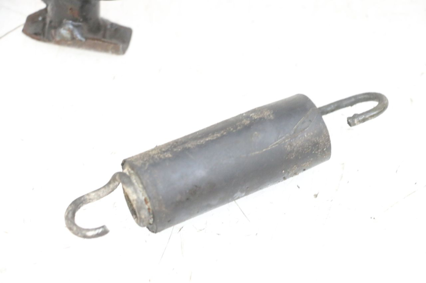 photo de CENTER STAND YAMAHA YP MAJESTY 125 (2002 - 2006) - Distinctive features