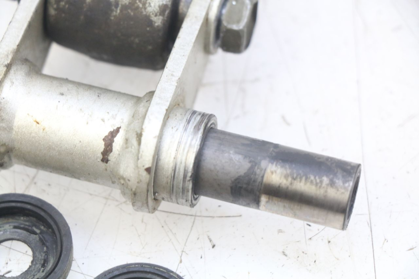 photo de SHOCK ABSORBER LINKAGE YAMAHA TTR 125 (2000 - 2020)