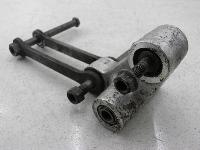 photo de SHOCK ABSORBER LINKAGE YAMAHA FZS FAZER 600 (1998 - 2001)