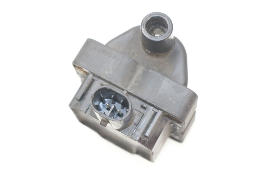 photo de IGNITION COIL PIAGGIO BEVERLY 500 (2003 - 2007) - Alternative perspective