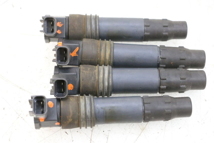 photo de IGNITION COIL SUZUKI GSXR GSX-R 1000 (2003 - 2004) - Fixing points details