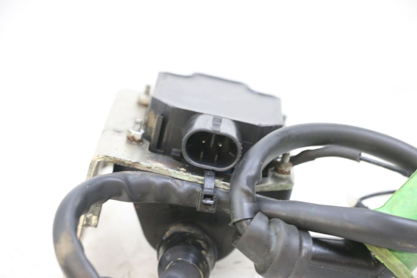 photo de COIL PIAGGIO MP3 RL 250 (2007 - 2010) - Technical close-up