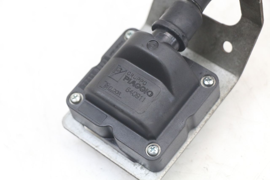 photo de COIL PIAGGIO MP3 LT 400 (2007 - 2012)