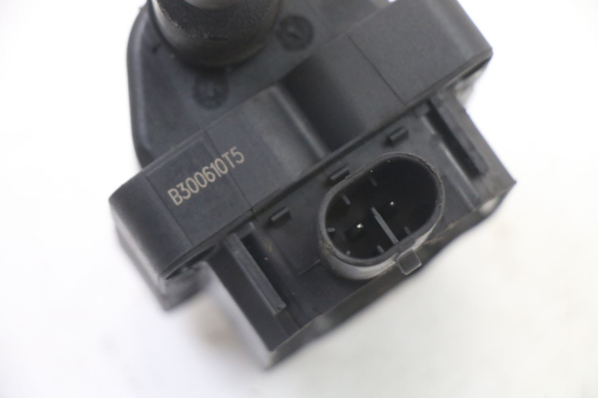 photo de COIL PIAGGIO MP3 LT 400 (2007 - 2012)