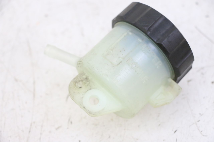 photo de BRAKE FLUID JAR YAMAHA FJR ABS 1300 (2006 - 2012)