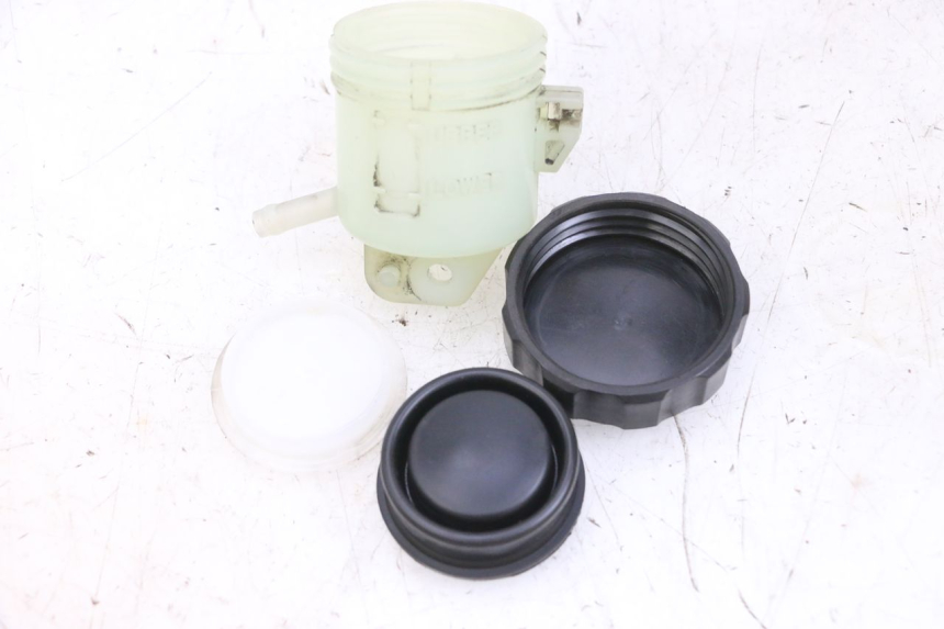 photo de BRAKE FLUID JAR YAMAHA FJR ABS 1300 (2006 - 2012) - Technical close-up