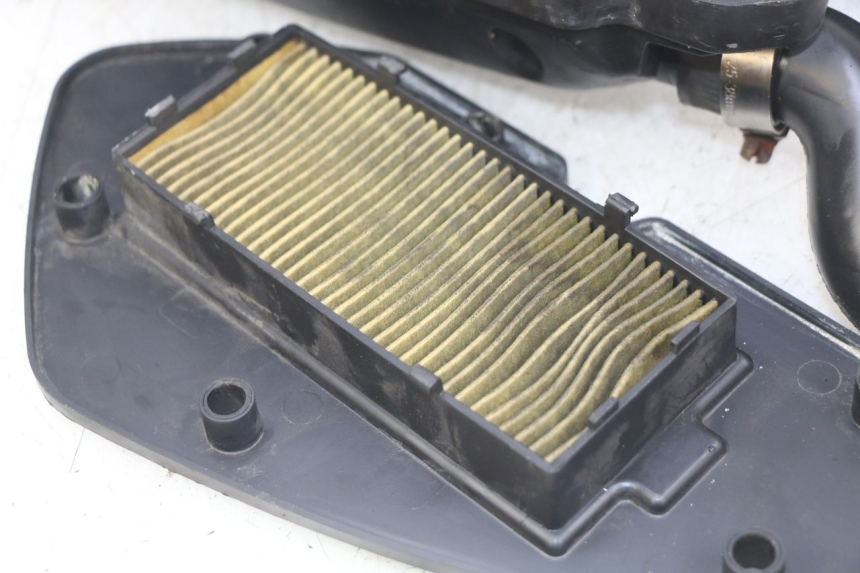 photo de AIR BOX PEUGEOT KISBEE 4T 50 (2018 - 2022) - Surface and material condition
