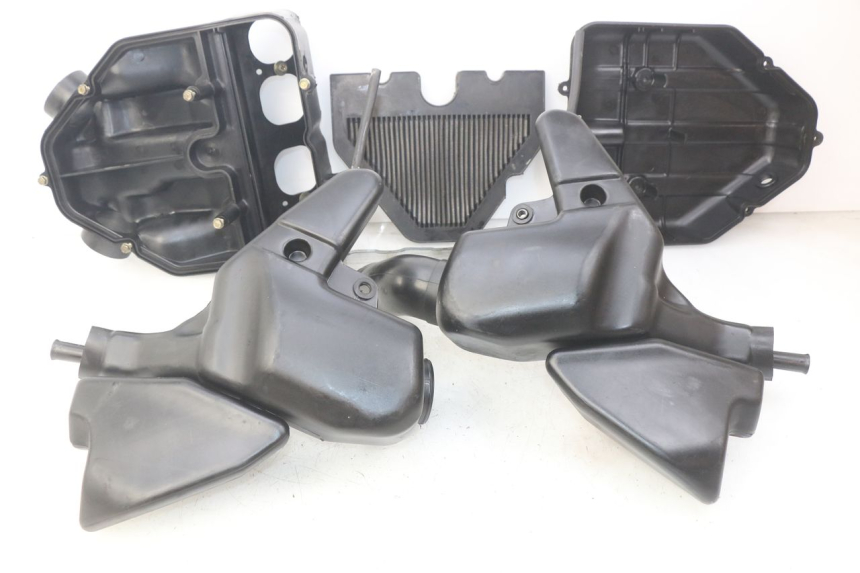 photo de AIR BOX KAWASAKI ZZR 600 (1995 - 2004) - Fixing points details