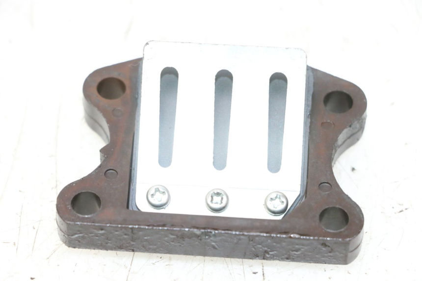 photo de INTAKE VALVE PEUGEOT ELYSTAR 50 (2002 - 2014)