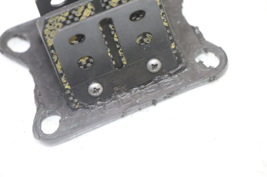 photo de INTAKE VALVE DERBI SENDA SM DRD 50 (2008 - 2013)