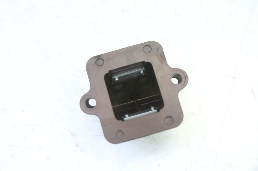 photo de INTAKE VALVE PEUGEOT STREETZONE I NAKED 2T 50 (2018 - 2020)