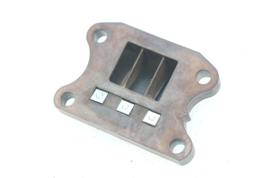 photo de INTAKE VALVE PEUGEOT VIVACITY 50 (1998 - 2003)