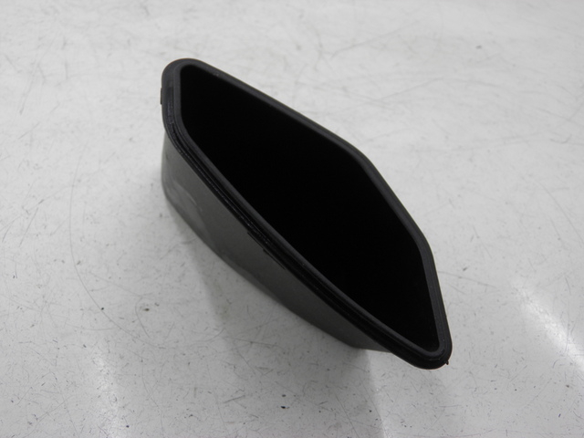 photo de GLOVE BOX PIAGGIO X9 EVOLUTION 125 (2003 - 2007)