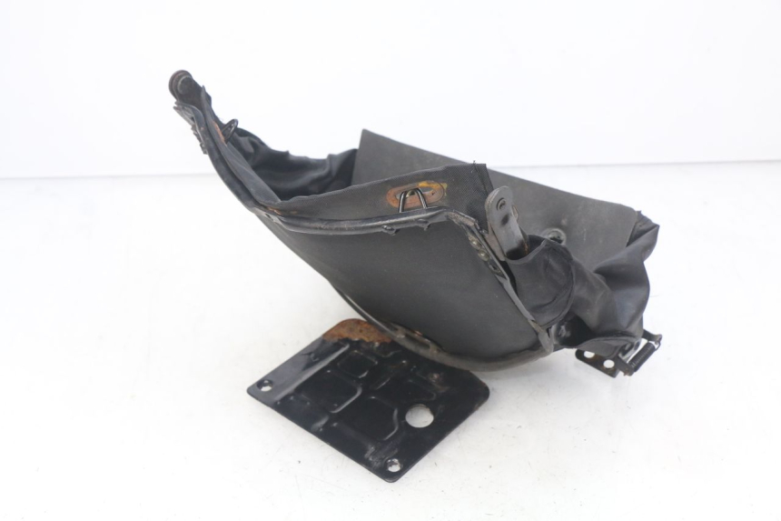 photo de GLOVE BOX KEEWAY HURRICANE 50 (2006 - 2019)