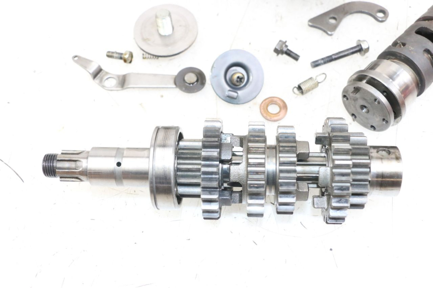 photo de GEARBOX SUZUKI GSX E 250 (1982 - 1983)