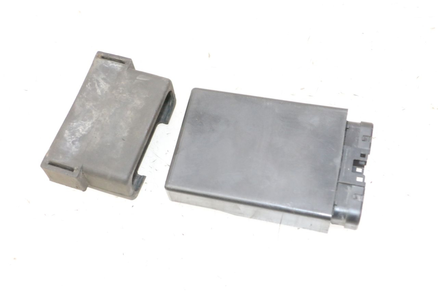 photo de CDI UNIT HONDA CBR RR FIREBLADE 900 (1992 - 1994)