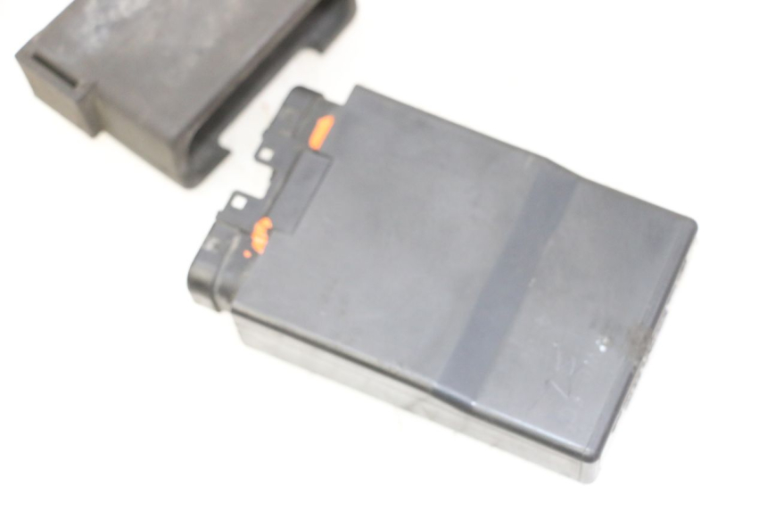 photo de CDI UNIT HONDA CBR RR FIREBLADE 900 (1992 - 1994)